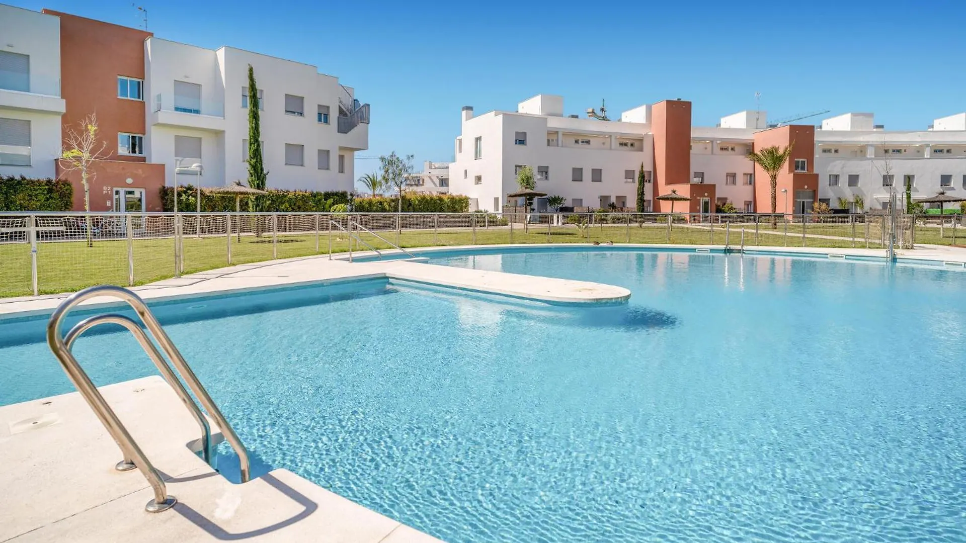 Beautiful Apartment In Chipiona